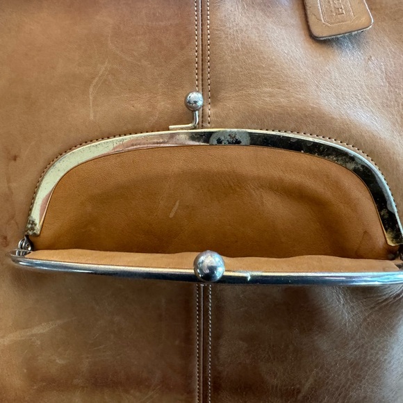 VINTAGE COACH CAMEL BROWN PURSE - Picture 3 of 7